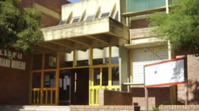 entro-armado-a-un-colegio-de-santa-fe-y-mato-a-un-companero