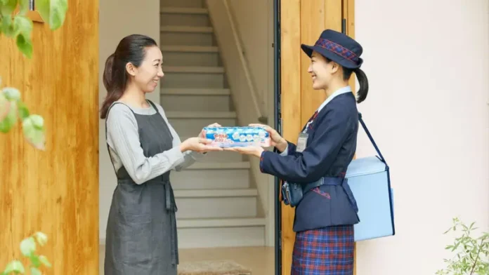 las-repartidoras-de-yogur-que-combaten-la-soledad-en-japon