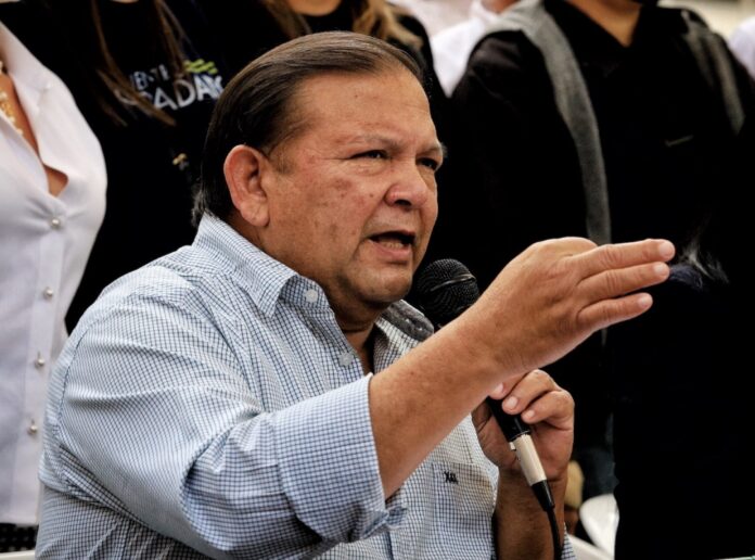 andres-velasquez-exige-aumento-salarial-y-cuestiona-manejo-de-recursos-publicos