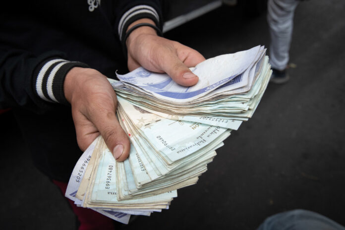 devaluacion-del-bolivar-supera-36%-frente-al-dolar-en-el-primer-trimestre