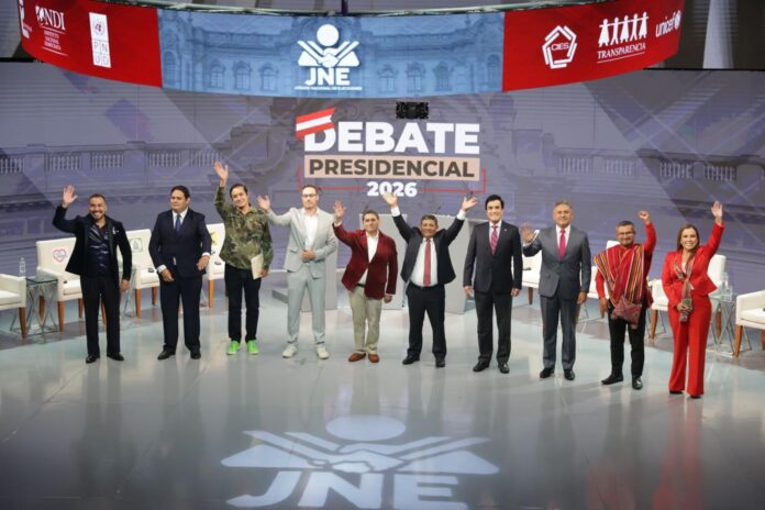 entre-ataques-y-promesas-sin-sustento:-candidatos-elevan-el-tono-en-la-recta-final