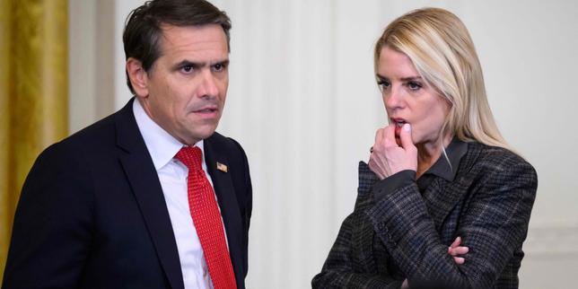 la-chute-de-pam-bondi,-la-procureure-generale-des-etats-unis,-malgre-le-zele-avec-lequel-elle-aura-servi-donald-trump