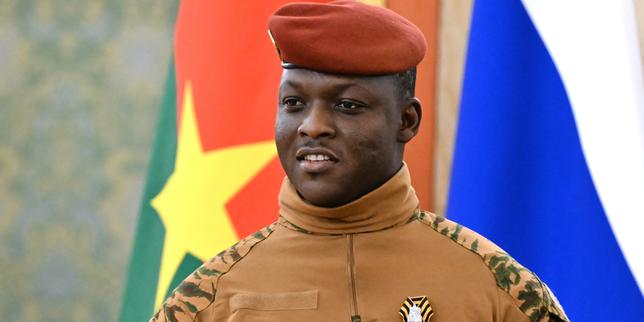 burkina-faso:-«-la-democracia,-c’est-pas-pour-nous-»,-martele-le-chef-de-la-junte