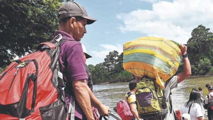 mas-de-200-familias-se-desplazan-en-cumbitara,-narino-por-enfrentamientos-armados:-persiste-la-tension-por-control-territorial