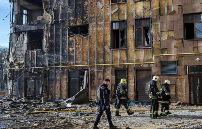 al-menos-cinco-muertos-en-un-nuevo-ataque-a-ucrania-lanzado-por-rusia