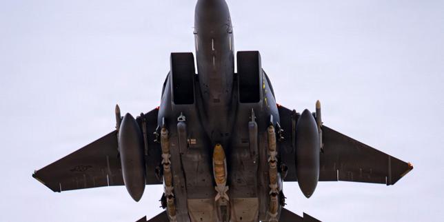 un-avion-de-chasse-abattu-en-iran,-des-purges-au-sein-de-l’etat-major:-l’armee-americaine-dans-la-tourmente