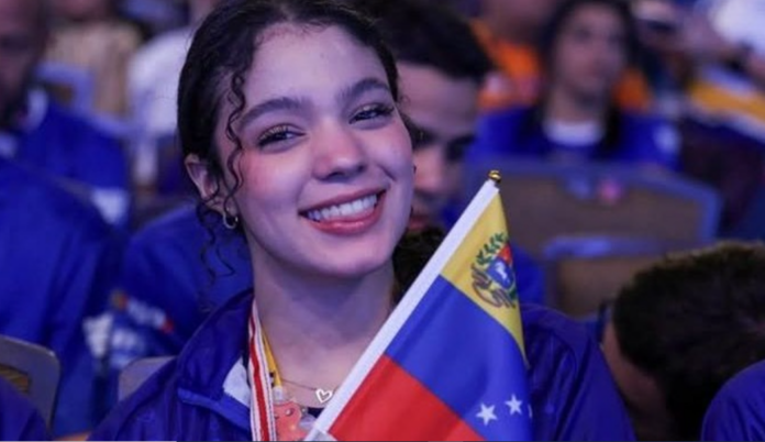 hazana-en-turquia:-venezolana-angelina-ferrer-romero-gana-el-oro-mundial-en-robotica