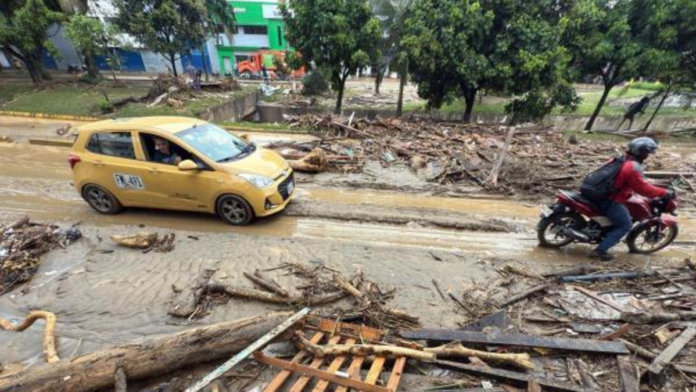 las-zonas-mas-afectadas-por-las-lluvias-en-medellin:-barrios-en-ladera-y-quebradas-en-riesgo-tras-emergencias-que-dejaron-un-nino-muerto-en-manrique