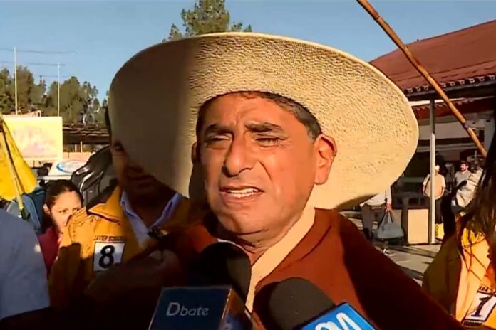 carlos-alvarez-pide-unidad-nacional-y-defiende-campana-sin-ataques-en-cajamarca