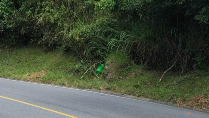 dos-cilindros-provocaron-el-cierre-de-la-via-panamericana-en-cauca:-el-ejercito-desactivo-los-dispositivos-para-reabrir-el-corredor-vial