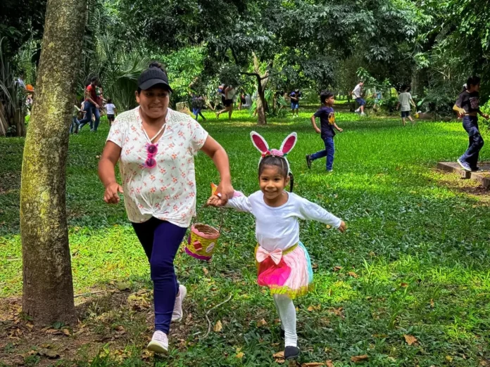 familias-disfrutan-de-actividades-de-pascua-en-el-jardin-botanico