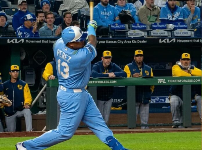 salvador-perez-bateo-su-segundo-jonron-de-la-temporada