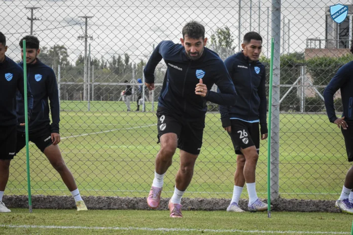 bolivar-debuta-ante-independiente-de-rivadavia