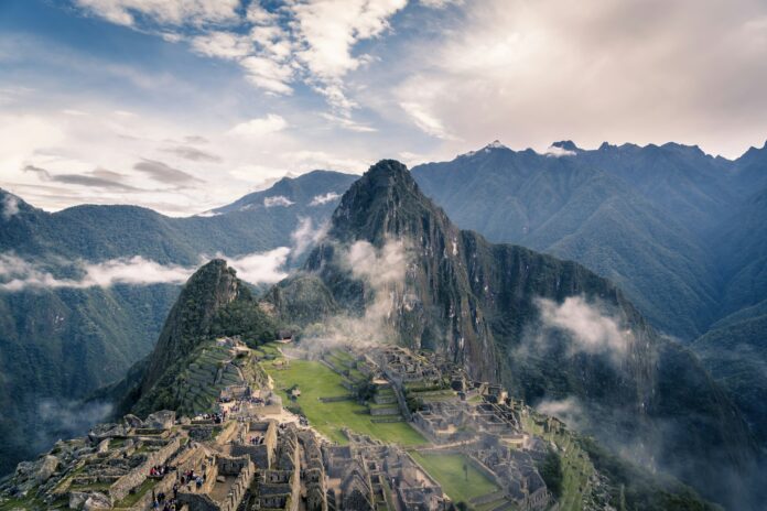 elecciones-peru-2026:-candidatos,-encuestas-y-lo-que-esta-en-juego
