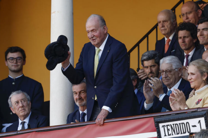 juan-carlos-i-sera-premiado-en-paris-por-sus-memorias,-una-obra-con-sello-venezolano