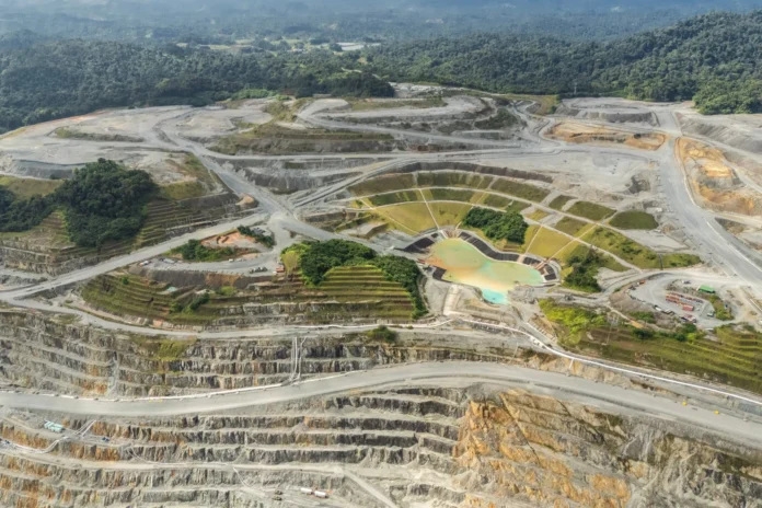 panama-se-dispone-a-autorizar-la-extraccion-de-mineral-de-la-cerrada-mina-cobre-panama-de-$10-mil-millones
