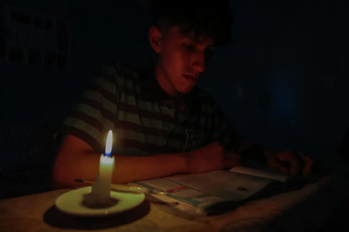 reportan-fuerte-fluctuacion-electrica-en-caracas-y-varios-estados-del-pais