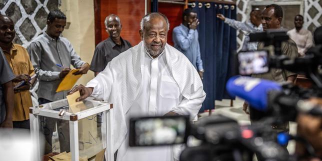 en-yibuti,-el-presidente-ismail-omar-guelleh-cumplio-seis-mandatos-con-el-97,81-%-de-la-voz.