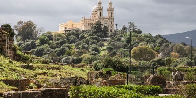 en-algerie,-le-pape-va-sur-les-traces-de-l’histoire-chretienne-du-pays-et-tend-la-main-aux-musulmans