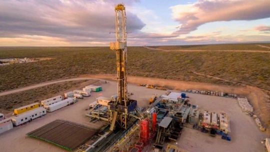 halliburton-gana-contrato-multimillonario-de-fracking-para-ypf-en-argentina