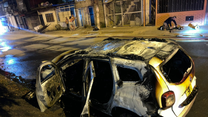 atentado-contra-lideres-sociales-en-el-distrito-de-aguablanca,-en-oriente-de-cali:-sicarios-les-dispararon-y-les-arrojaron-bomba-molotov