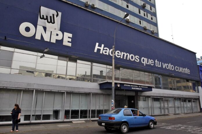 funcionarios-de-onpe-denunciarian-en-comisaria-la-perdida-de-ocho-actas-de-votacion-en-colegio-de-sjl