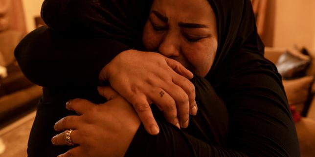 au-liban-sur,-le-retour-des-deplaces-dans-leurs-villages-bombardes:-«-on-va-reconstruire-a-nouveau,-les-proprietaires-de-la-terre-sont-toujours-vainqueurs-»