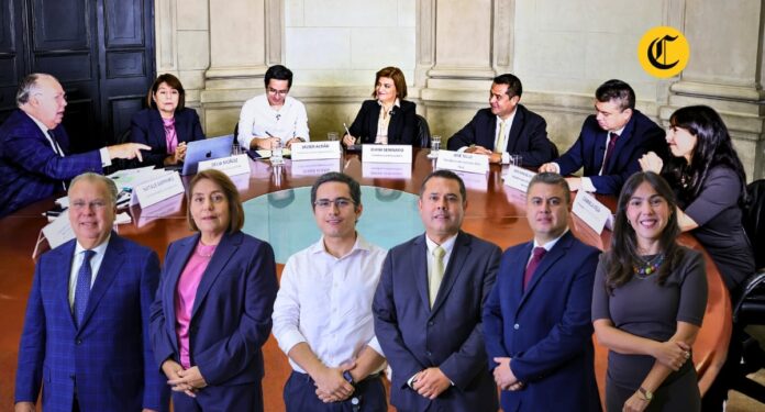 inestabilidad,-sistema-sin-rumbo-y-reformas:-medidas-para-salir-de-la-crisis-electoral-y-de-partidos-en-desde-la-cupula