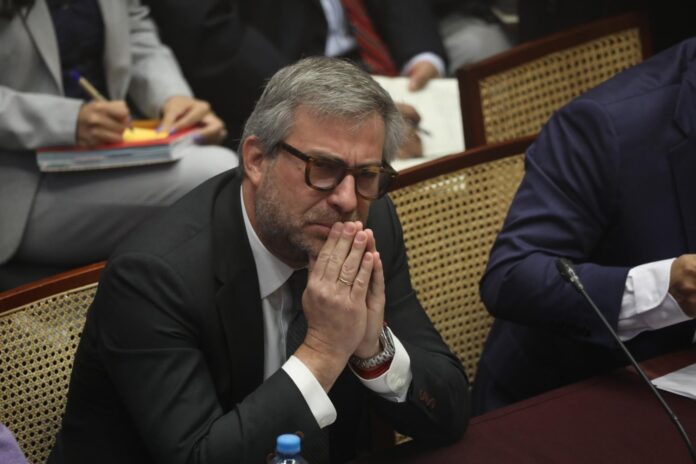 jefe-de-la-onpe-dice-que-entregara-su-pasaporte-a-la-fiscalia-tras-alerta-de-la-policia