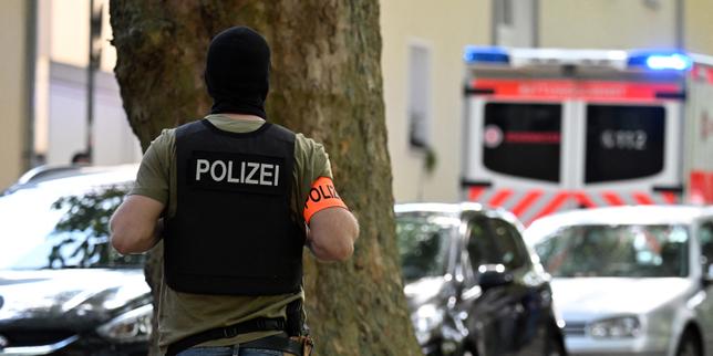 en-alemania,-un-adolescente-inculpado-por-un-troisieme-attaque-djihadiste-a-essen