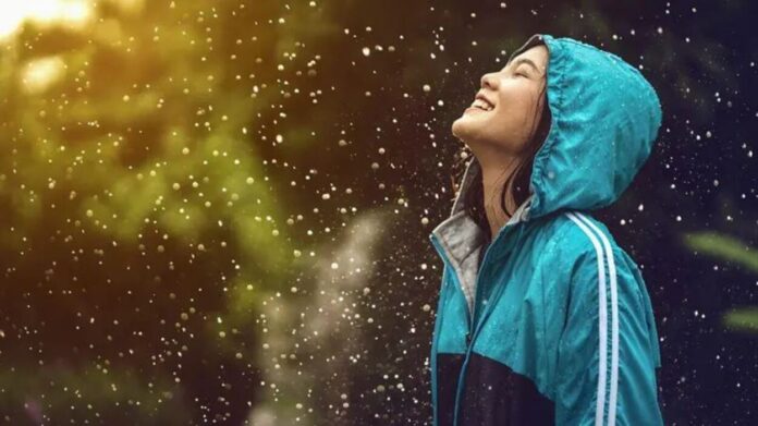 4-beneficios-de-salir-bajo-la-lluvia,-segun-la-ciencia