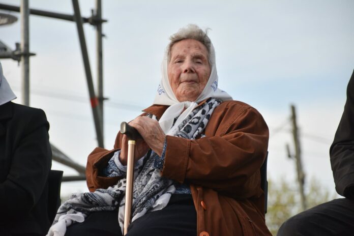 mother-of-plaza-de-mayo-visitacion-de-loyola-dies-at-101