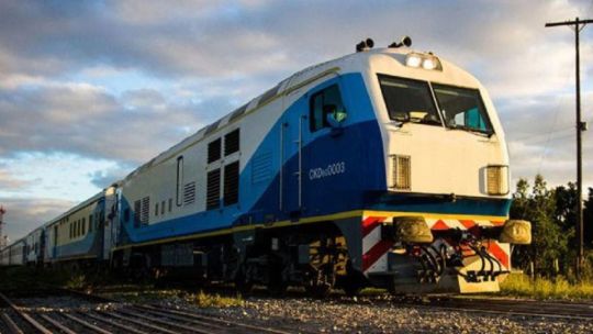 trenes-de-larga-distancia:-rigen-nuevos-horarios-para-el-ramal-retiro-rosario