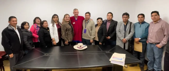 senador-marinkovic-impulsa-agenda-educativa-junto-a-maestros-de-tupiza