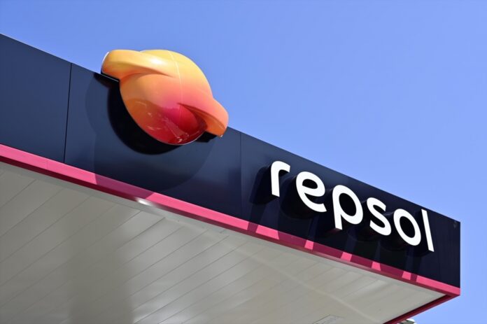 repsol-descarga-crudo-de-mexico-y-venezuela-en-a-coruna
