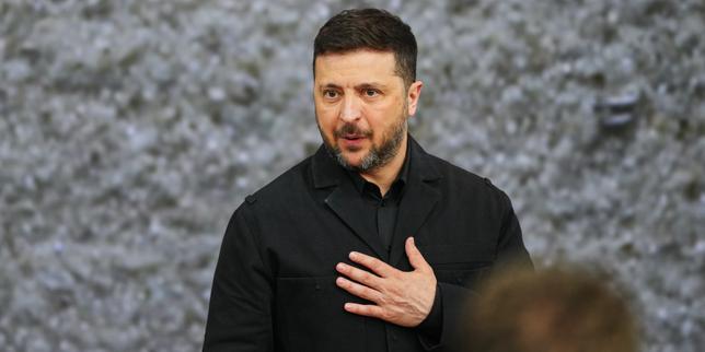 en-direct,-guerra-en-ucrania:-volodymyr-zelensky-et-les-dirigeants-de-l’ue-demandent-una-«-mise-en-oeuvre-rapide-»-du-pret-de-90-mil-millones-de-euros,-definitivement-valide-jeudi