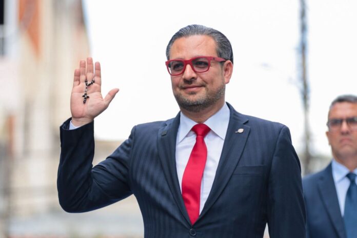 darwin-gonzalez-se-aparta-de-fuerza-vecinal:-continuara-su-carrera-politica-como-independiente