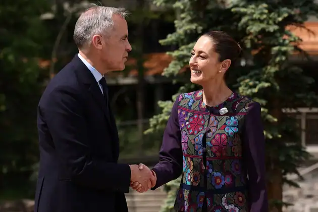 sheinbaum-carney-analiza-la-revision-del-t-mec-mientras-mexico-lidera-las-conversaciones