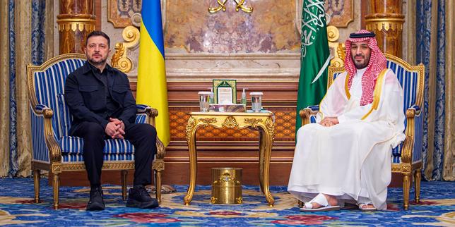 volodymyr-zelensky,-promotor-de-la-industria-militar-ucraniana-en-los-paises-del-golfo