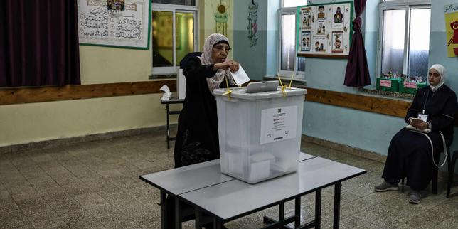 elecciones-en-cisjordania-y-gaza:-los-palestinos-votan-para-disenar-leurs-maires-et-conseillers-municipaux