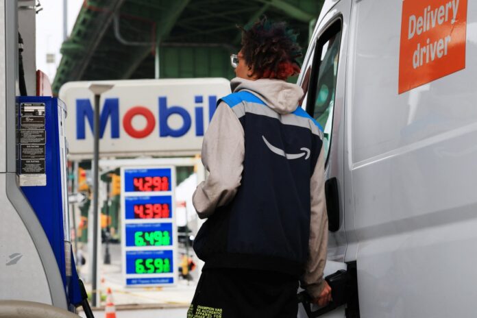 precio-de-la-gasolina-en-ee-uu-alcanza-nuevo-record-y-se-situa-en-4,23-dolares-por-galon