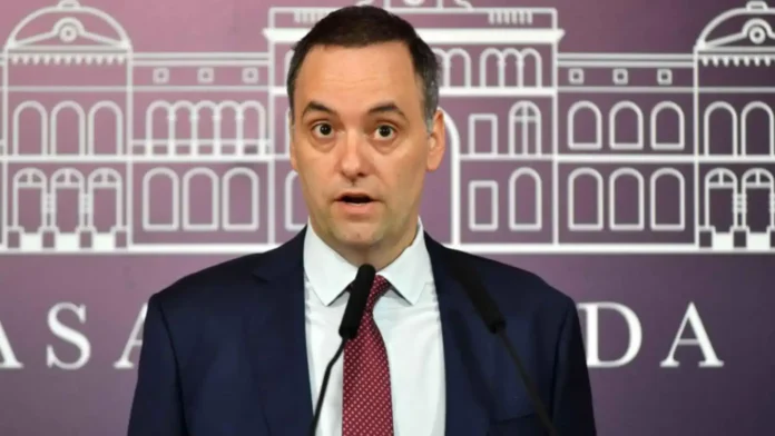 adorni-de-argentina-sobrevive-a-la-parrillada-del-primer-congreso
