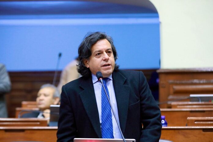 el-congresista-edward-malaga-exige-rectificacion-publica-a-balcazar-por-expresiones-sobre-judios