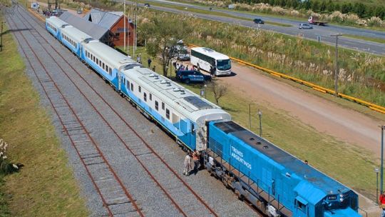 el-tren-patagonico-se-refuerza-con-las-unidades-que-unian-general-guido-y-pinamar