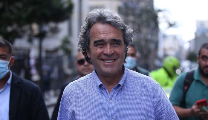 sergio-fajardo-se-vuelve-viral-por-video-sobre-venezuela-con-canciones-de-rawayana-de-fondo