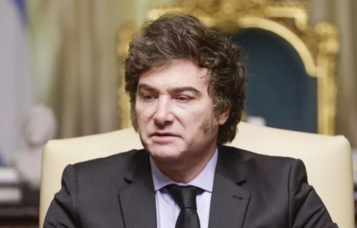 el-desencanto-de-argentina:-la-imagen-negativa-de-javier-milei-alcanza-ya-el-60%