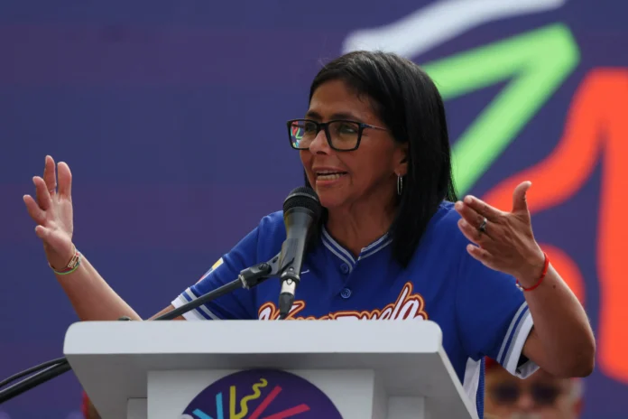 el-ingreso-minimo-en-venezuela-aumenta-un-26%-a-240-dolares,-pero-el-salario-base-permanece-congelado