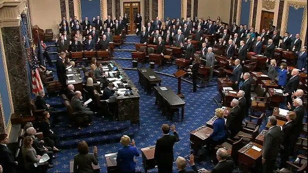 el-senado-rechaza-la-resolucion-sobre-los-poderes-de-guerra-de-cuba-mientras-se-multiplican-las-amenazas-de-trump