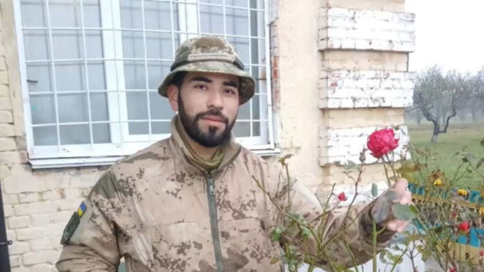 el-soldado-colombiano-que-viajo-a-ucrania-y-murio-por-el-impacto-de-un-dron-sin-cumplir-su-sueno-de-darle-una-casa-a-su-madre.