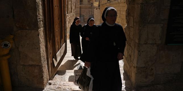 a-jerusalem,-un-homme-a-ete-interpelle-apres-avoir-agresse-une-religieuse-catholique-francaise